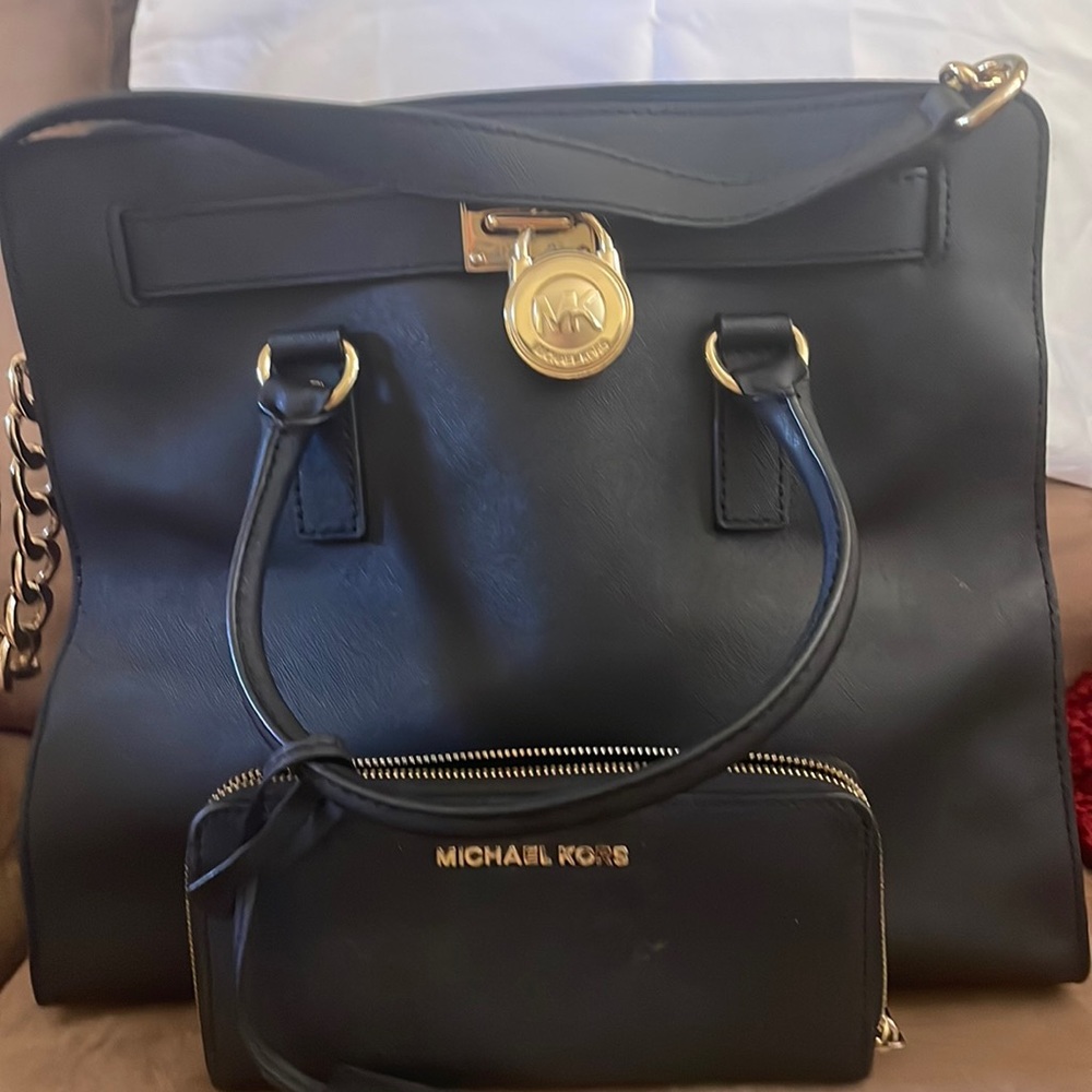 Michael Kors purse and matching wallet